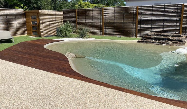 Read more about the article Les designs tendances pour les plages de piscine
